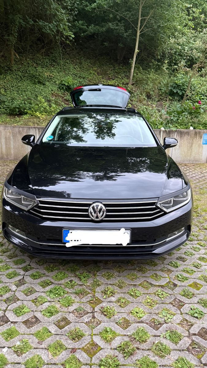VW Passat Variant 2.0 TDI SCR DSG Business Vari...