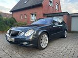 Mercedes-Benz E 280 T Avantgarde *MB-Scheckheft* Sportpaket - Mercedes-Benz E 280 mit Benzin-Antrieb: Kombi