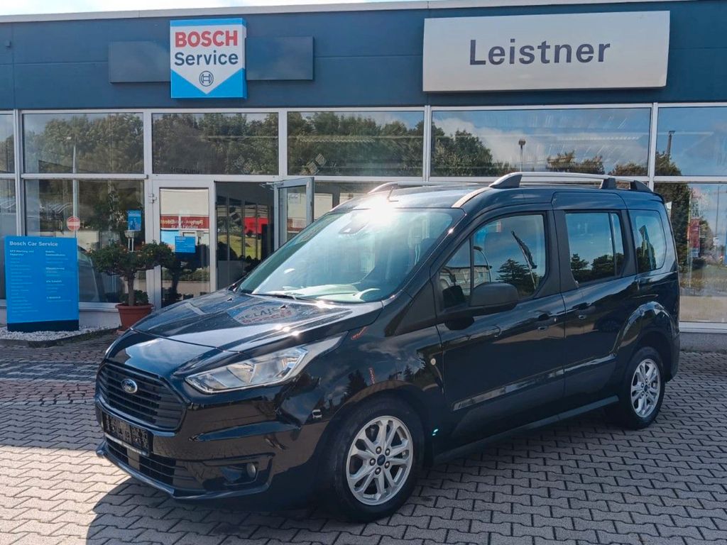 Image of Ford Tourneo