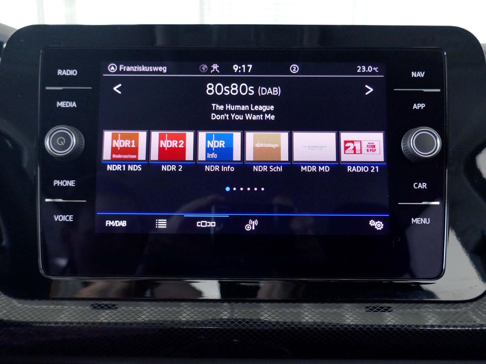 Fahrzeugabbildung Volkswagen T-Cross Life 1.0 TSI DSG | LED RFK ACC Navi DAB+