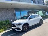 Mercedes-Benz GLA 200 d DCT -