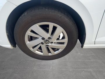 Volkswagen Polo - 12