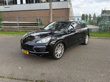 Porsche Cayenne - 6