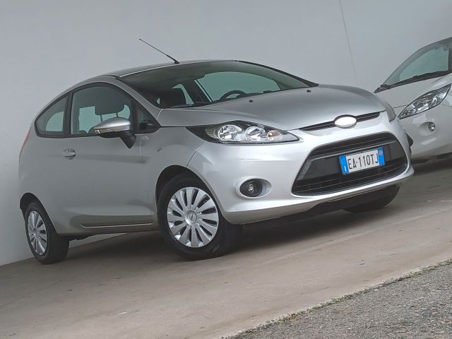 Ford Fiesta Titanium EURO 5 BENZINA