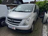 Hyundai H-1 Kasten PDC/USB/Freisprecheinr./el.FH - gebrauchte Hyundai H-1 aus dem Jahr 2009