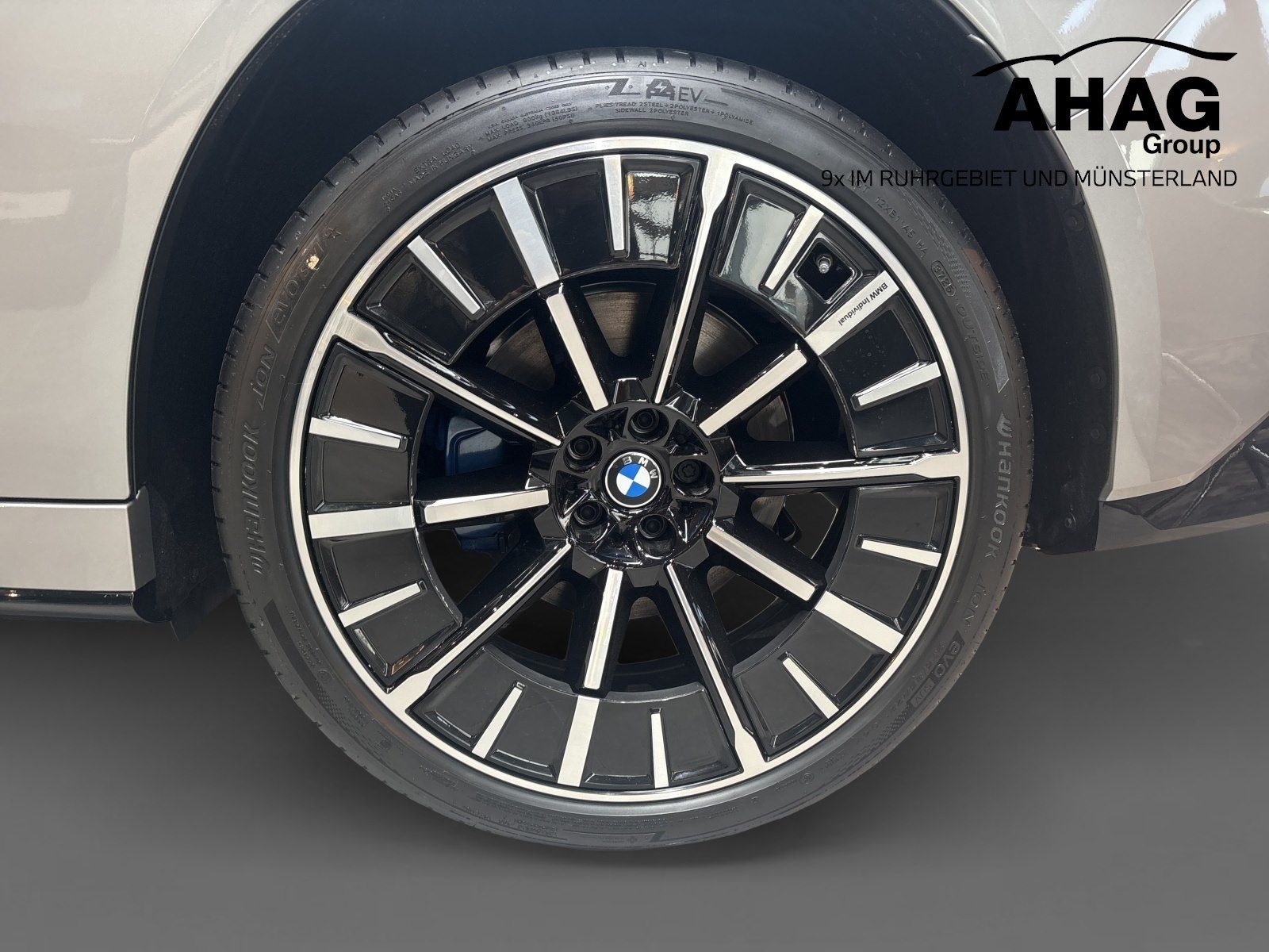 BMW iX3 - Bild 12