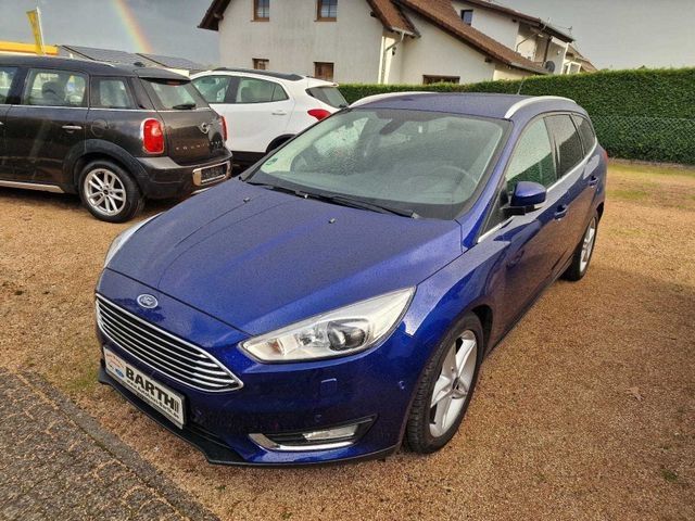Fahrzeugabbildung Ford Focus Turnier Titanium, AHK,Xenon,Navi
