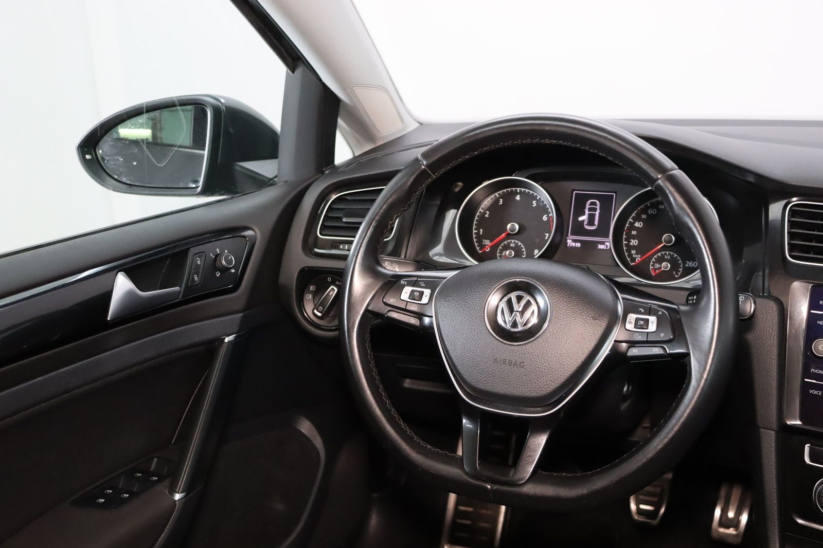 Fahrzeugabbildung Volkswagen Golf VII Sound Start-Stopp * PDC * Sitzhzg.