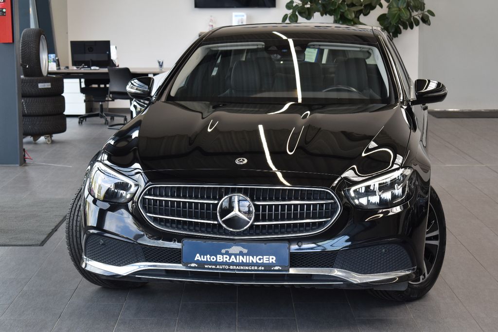 Image of Mercedes-Benz E 220
