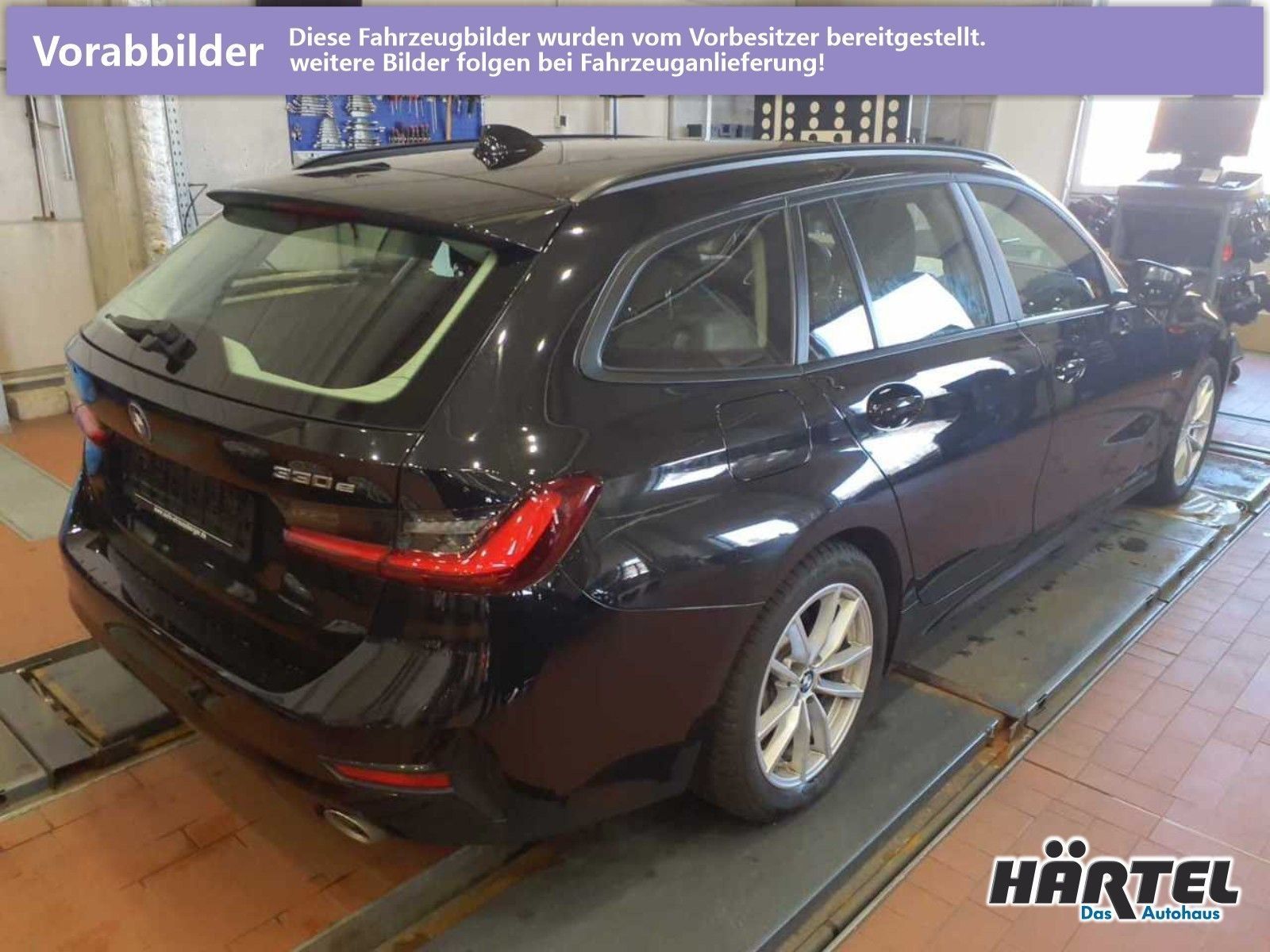 BMW 330E Touring ADVANTAGE STEPTRONIC 11,1 KWH HUD foto 3