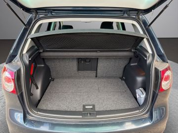 Volkswagen Golf - 11