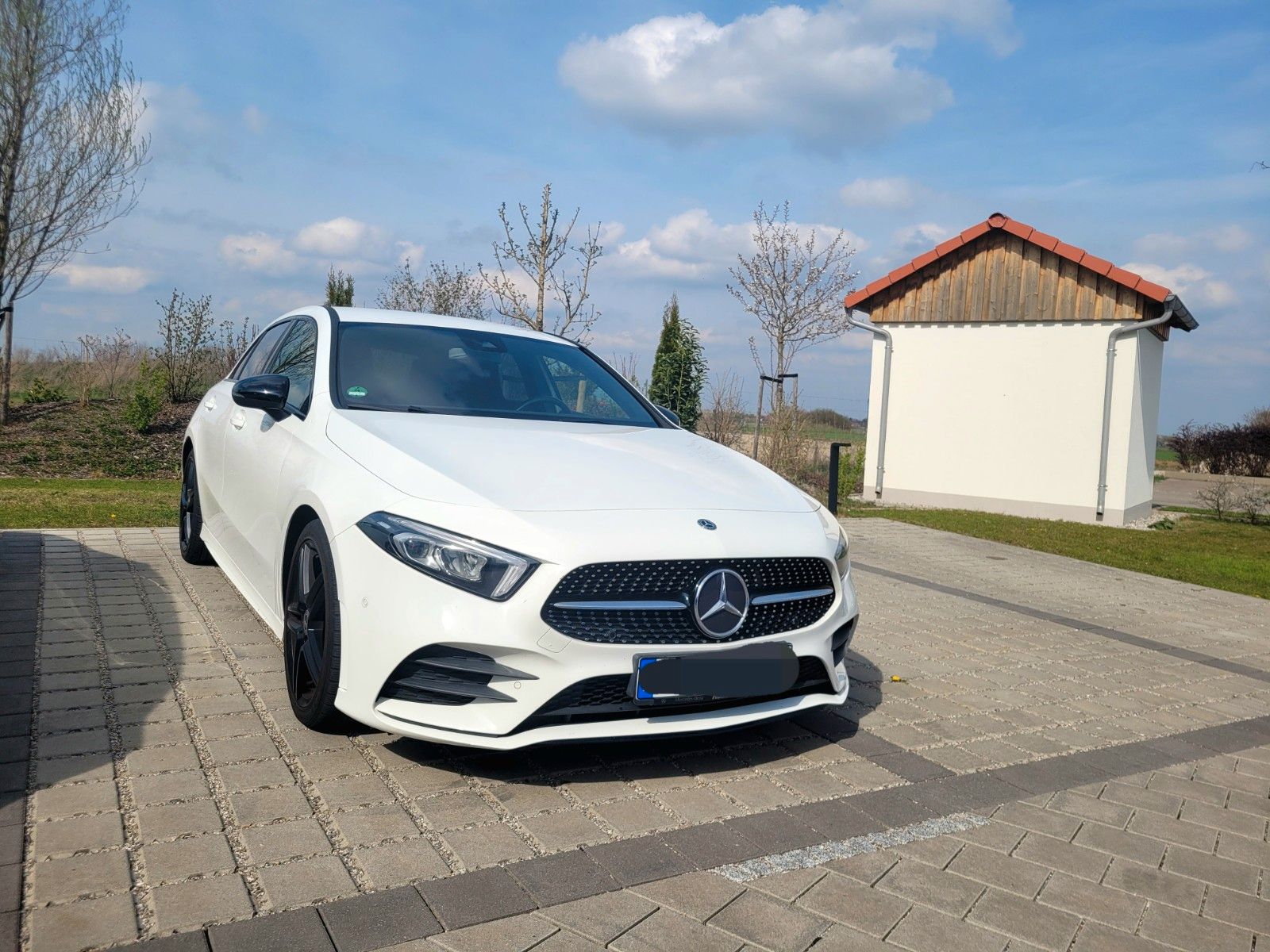 MERCEDES-BENZ A 200 - AMG