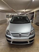 Volkswagen Golf Plus 1.4 Trendline Trendline - VW Golf Plus Gebrauchtwagen in München