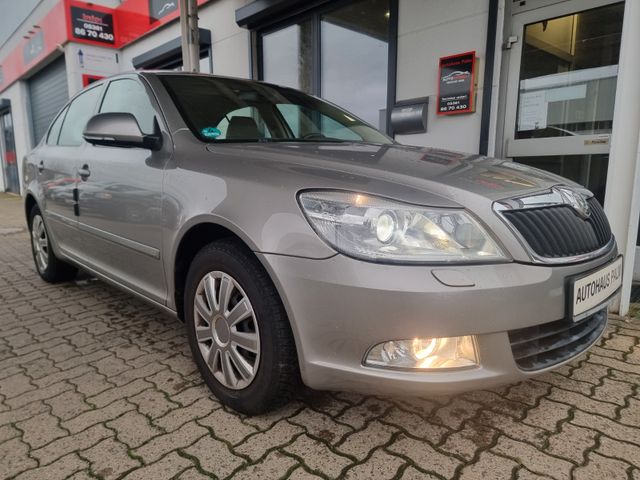 Skoda Octavia  Elegance 1.8 TSI Xenon/Navi/8x Bereift/