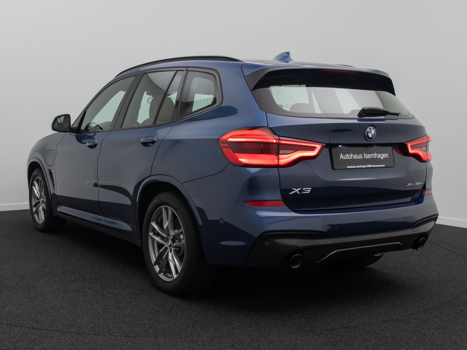 Fahrzeugabbildung BMW X3 xD30e M Sport HUD DAB 360&deg;AHK Panorama 19Zoll