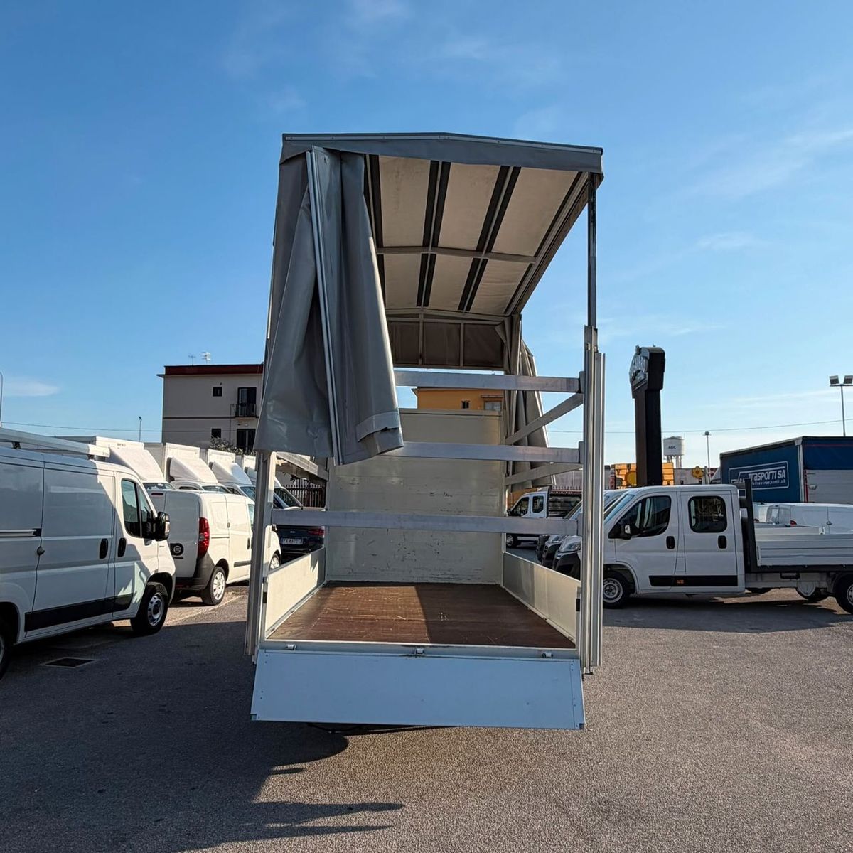 Iveco IVECO DAILY 35S16 CENTINA ALZA E ABBASSA imagem 3