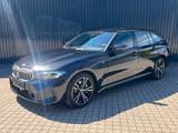 BMW 330i xDrive Touring M SPORT / Kamera/HiFi/M-Rad - BMW 3er Reihe mit Benzin-Antrieb: Kombi, Automatik