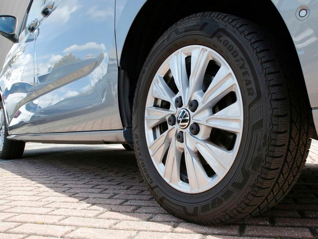 Volkswagen T7 Multivan 2.0 TDI 17" Matrix Standheizung Vis 