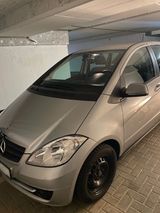 Mercedes-Benz A 160 A-Klasse A 160/Automatik - aus 2012: Klasse Mercedes
