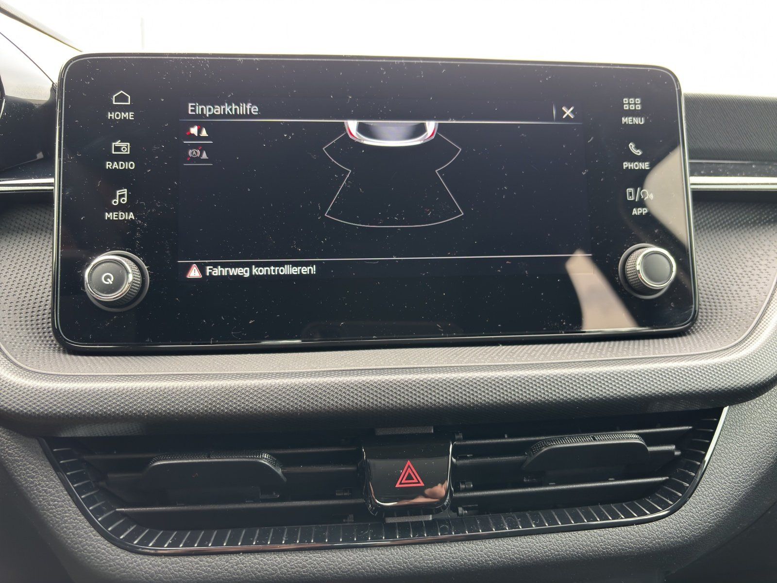 Fahrzeugabbildung SKODA Fabia Essence 1,0 TSI 70 kW