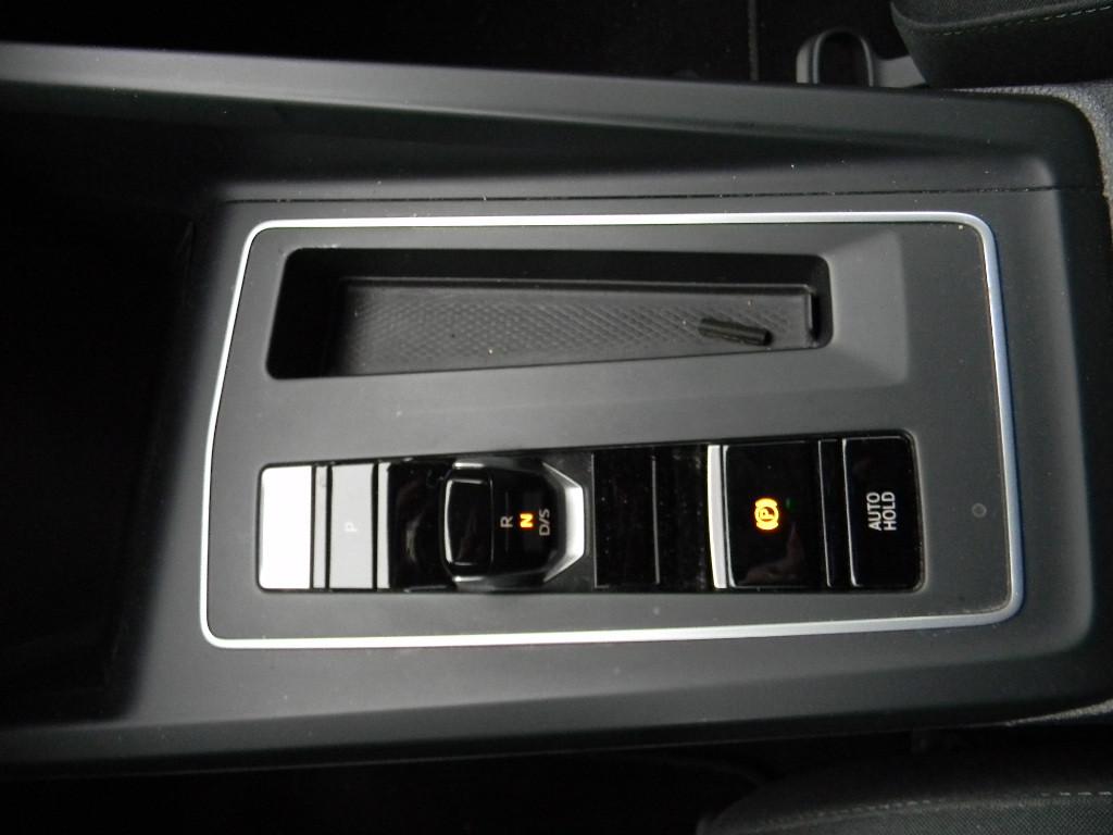 Volkswagen Golf VIII Lim. Life 2,0 TDI 7 GANG DSG Kamera, миниатюра 11