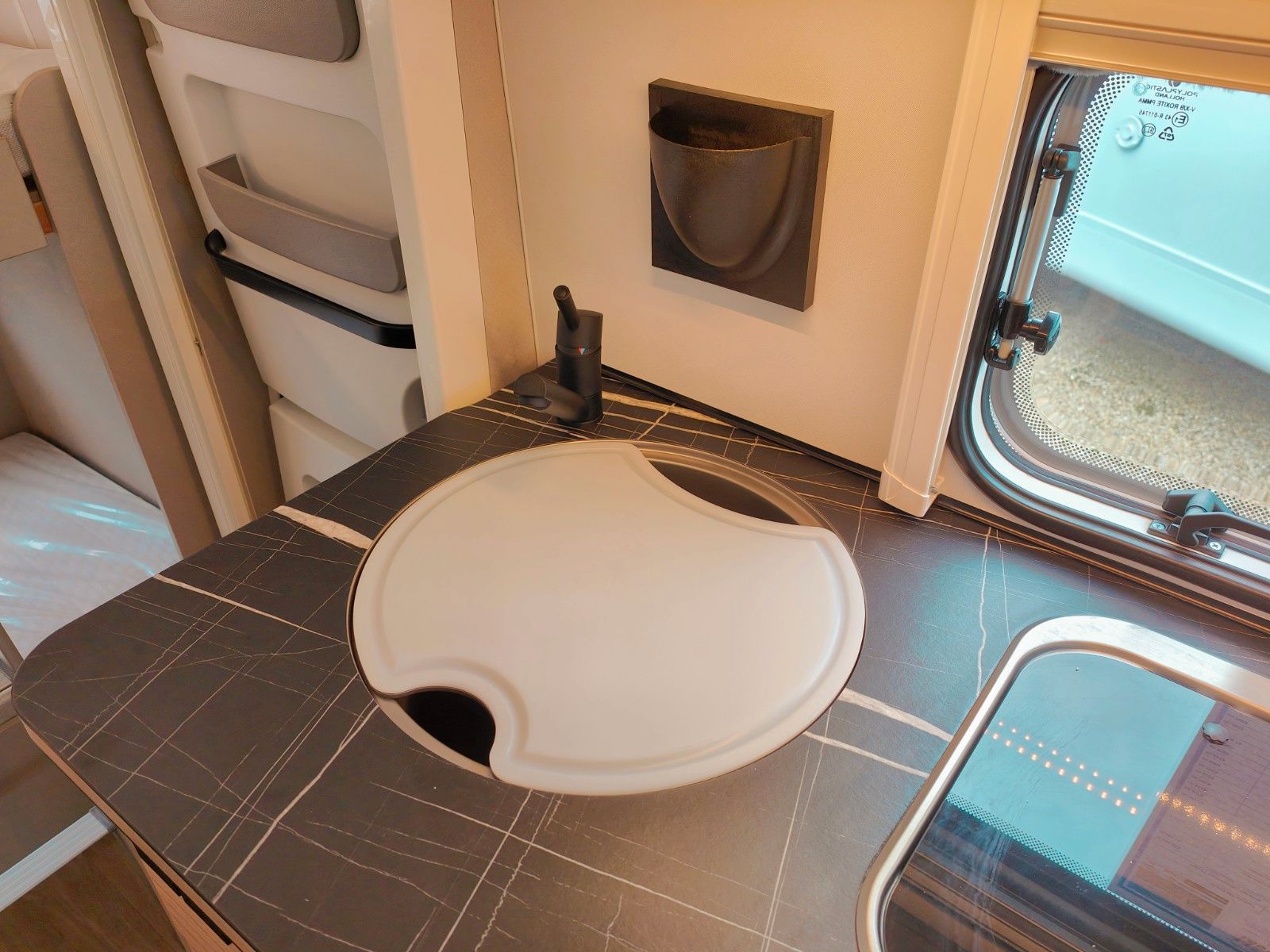Fahrzeugabbildung HYMER / ERIBA / HYMERCAR Touring 560 Urban - SUMMER-SALE -