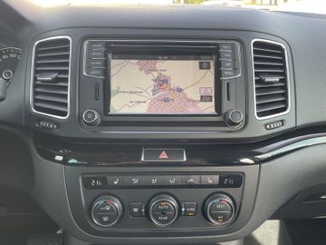 Volkswagen Sharan - 8
