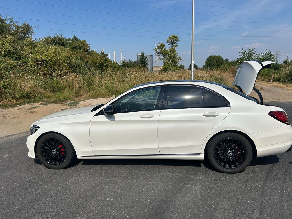 Image of Mercedes-Benz C 300