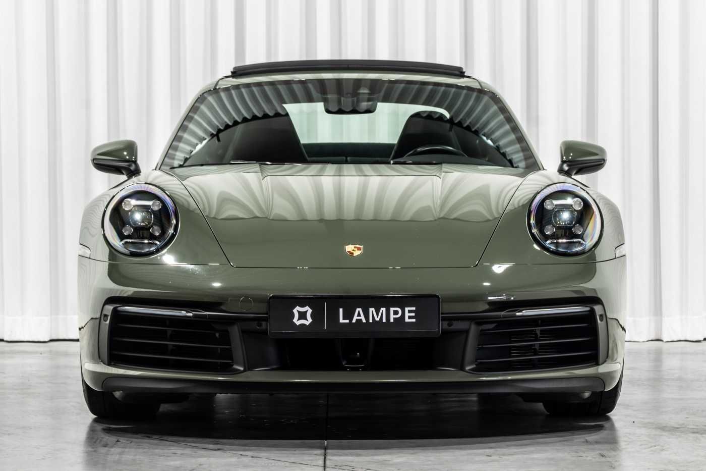 Porsche 992 .1 Carrera 2 Coupé PTS Black Olive Green Sch imagem 2