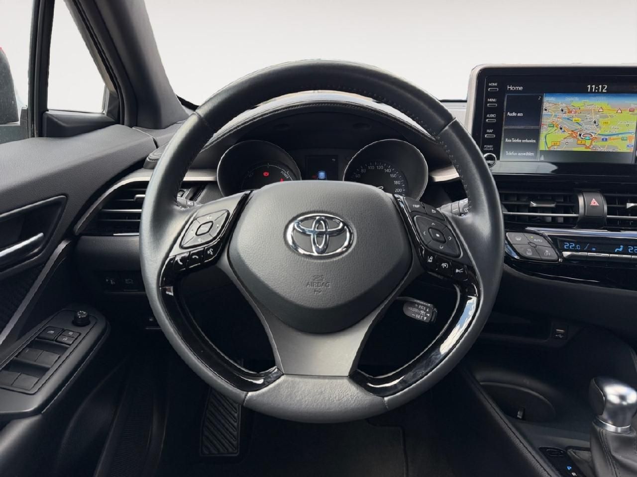 Fahrzeugabbildung Toyota C-HR Hybrid Team D