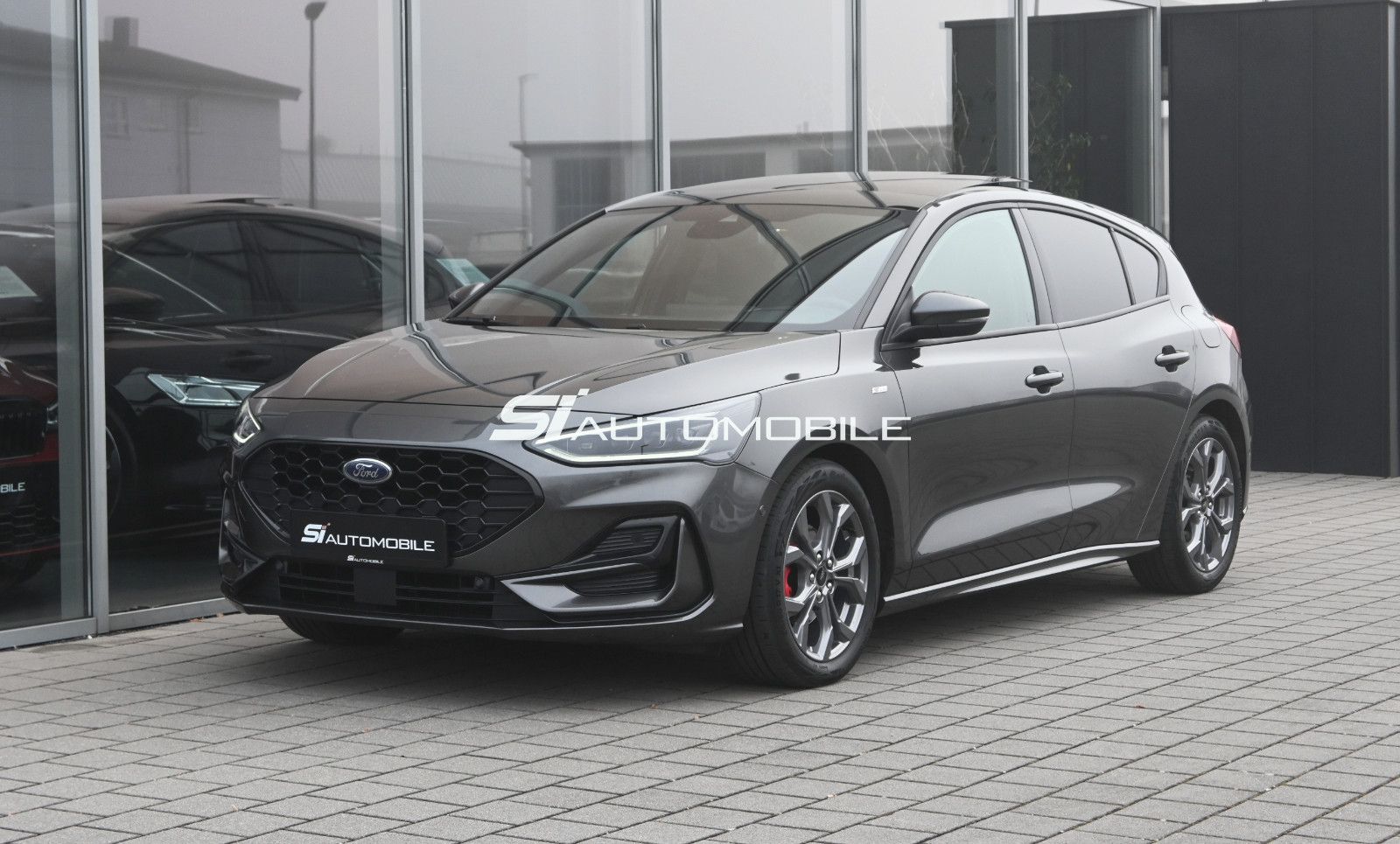 Fahrzeugabbildung Ford Focus 1.5D ST-Line X °ACC°B&O°HUD°PANO°STANDHEIZ