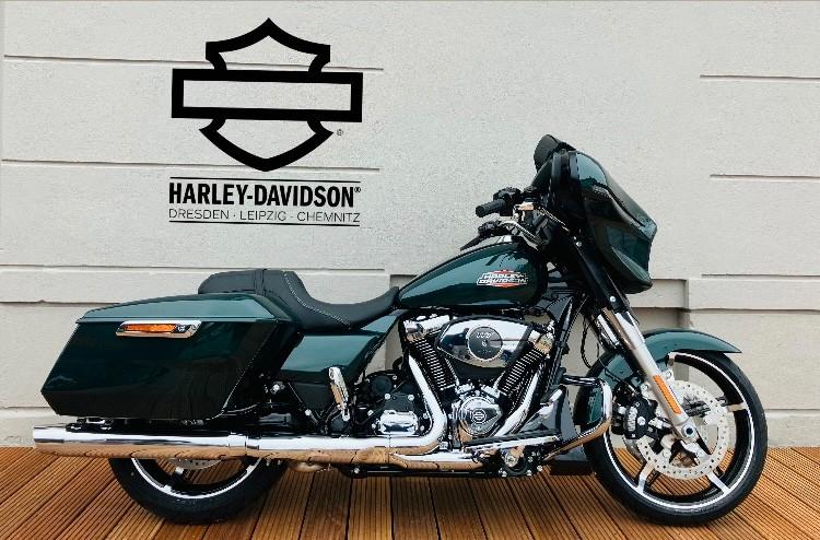 Harley-Davidson Touring Street Glide 117 FLHX "Helix" Tageszul.