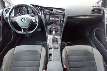 Volkswagen Golf - 10