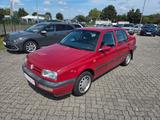 Volkswagen Vento - Volkswagen Vento mit Benzin-Antrieb