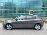Peugeot 308 BlueHDI 130 CV STYLE NAVI SENSOSRI E - Peugeot 308 Style mit Diesel-Antrieb