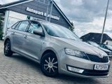 Skoda Rapid Spaceback Ambition *KLIMA*PDC*TEMPOMAT* - Skoda Rapid aus 2013