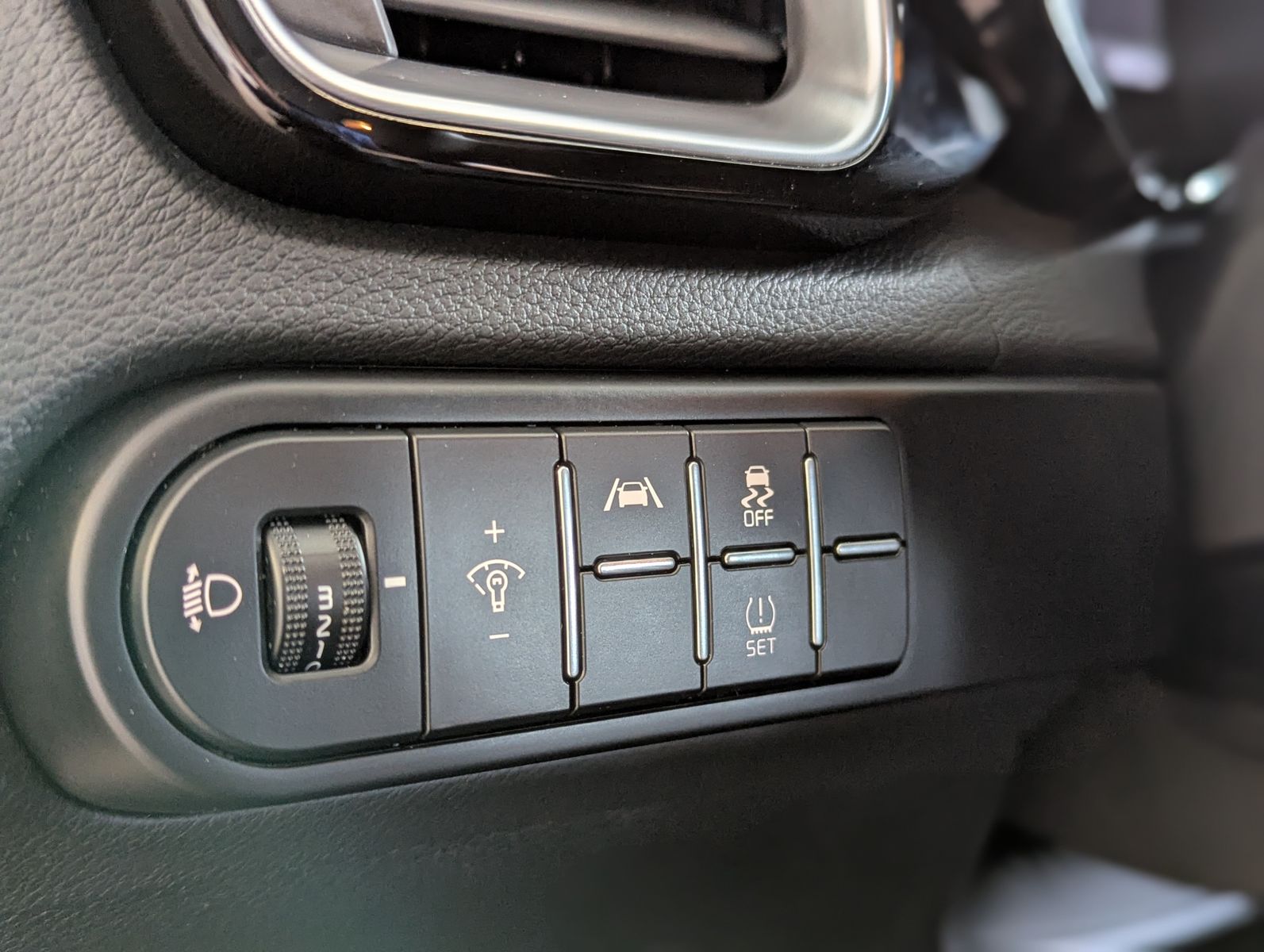 Fahrzeugabbildung Kia cee'd Sportswagon 1.5 DCT Spirit LED JBL Cam 7J
