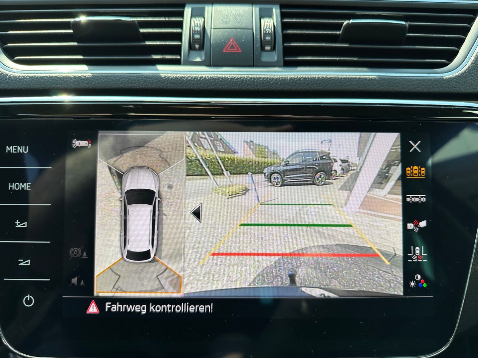 Fahrzeugabbildung SKODA Superb Combi 2.0 TDI Style AHK/Fahrass.Plus/Colu