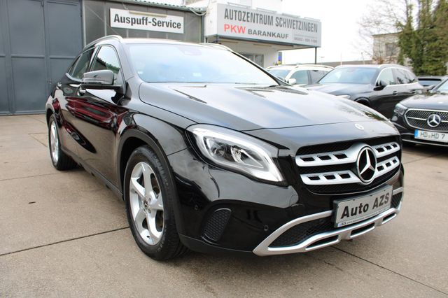 Mercedes-Benz GLA 180/AUTOMATIK/SITZHEIZUNG/KLIMA/TEMPOMAT/PDC