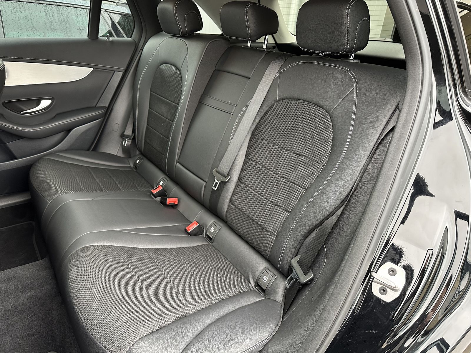 Fahrzeugabbildung Mercedes-Benz GLC 300de 4M Exclusive NAV+LED+KAMERA+CARPLAY+PP