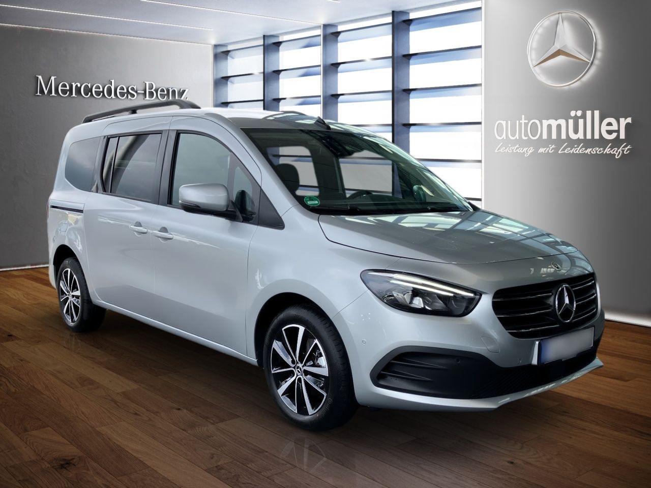 Fahrzeugabbildung Mercedes-Benz T 180 lang 2xKlima AUT DynLicht Fernlichtass. LM