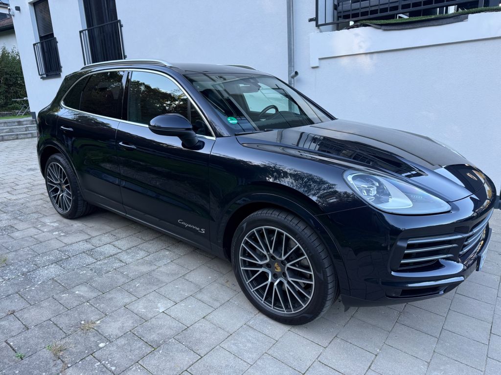 Image of Porsche Cayenne