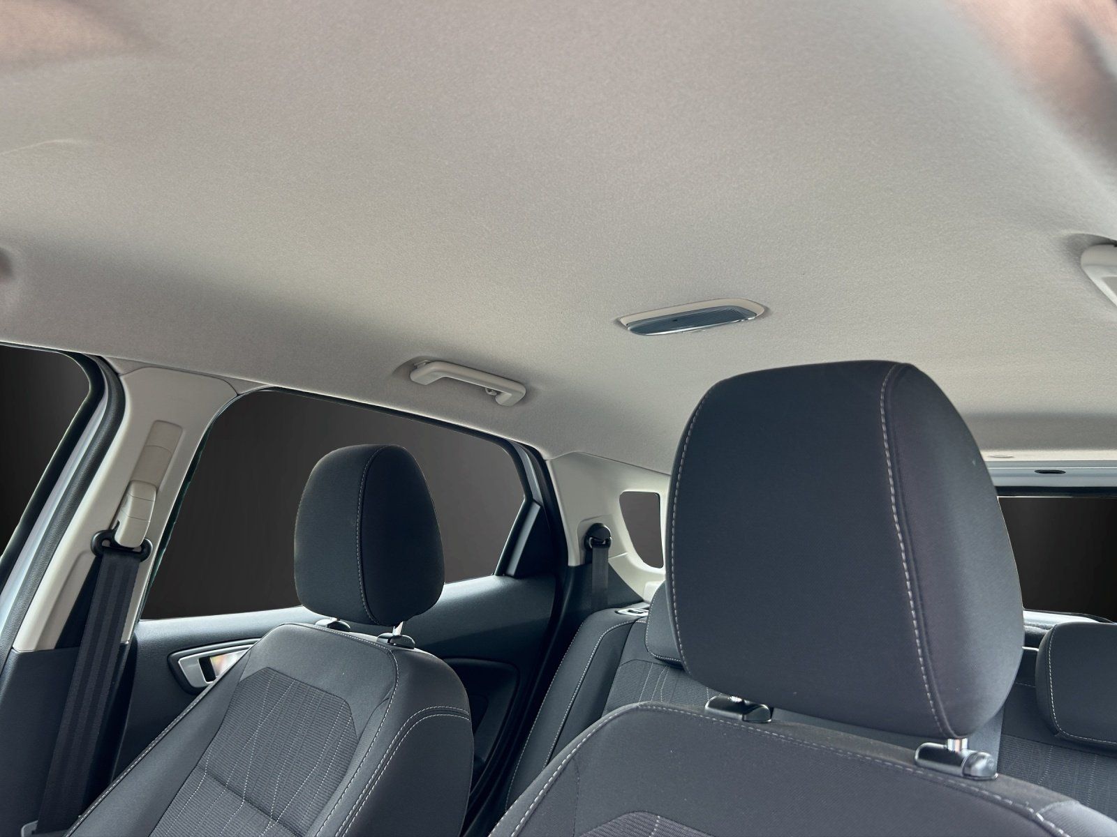 Fahrzeugabbildung Ford EcoSport 1.0 EcoBoost Trend Start/Stopp