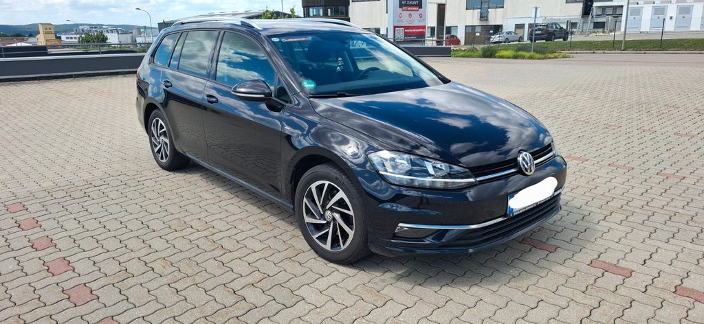 Image of Volkswagen Golf