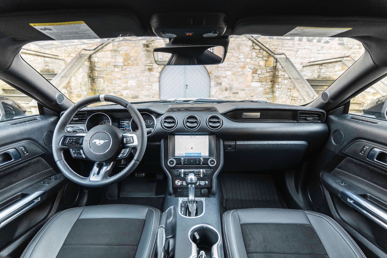 Fahrzeugabbildung Ford Mustang 2,3L Ecoboost LED KAM TOTW SZH ALC