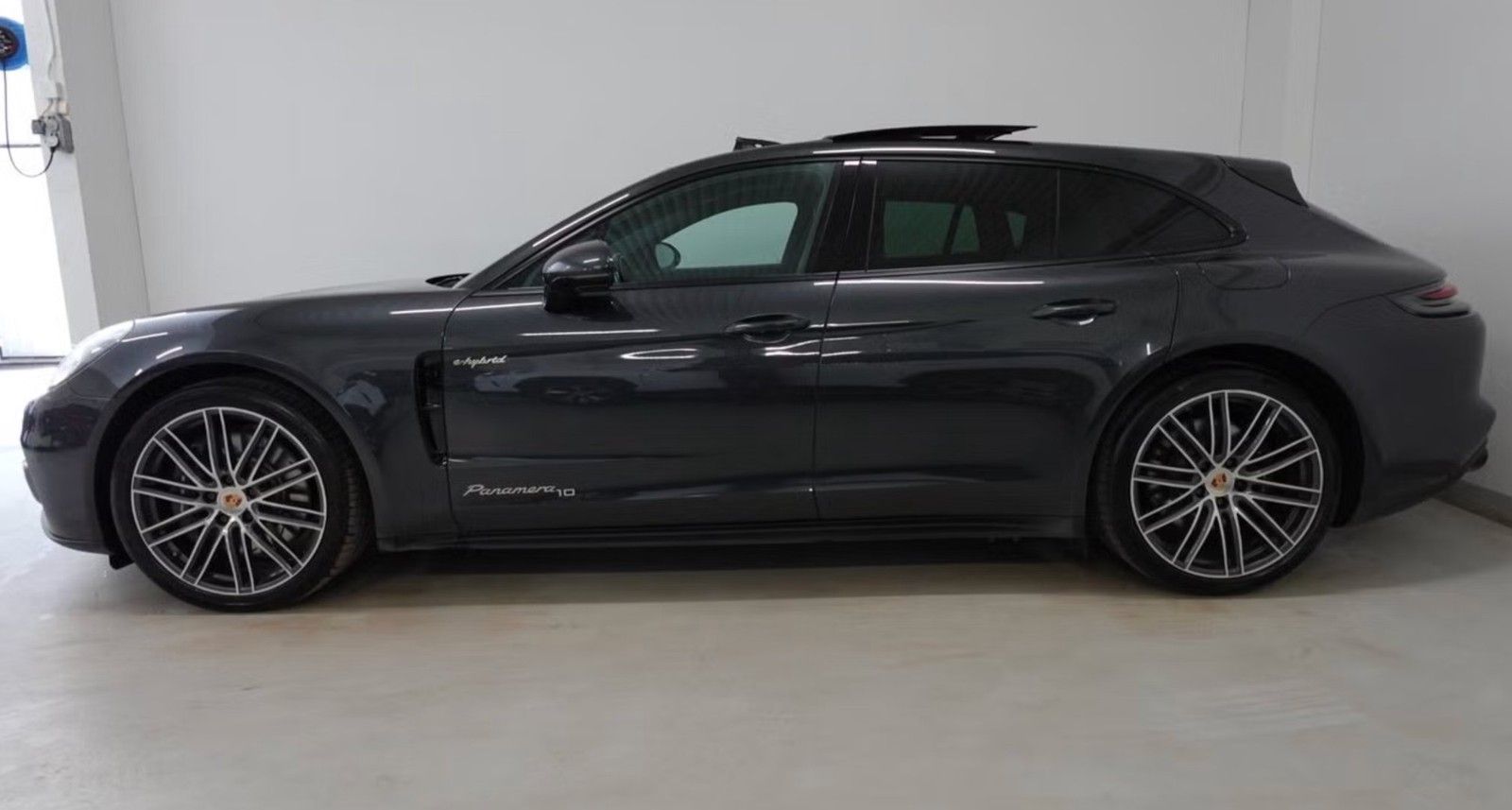 Porsche Panamera Sport Turismo 4 E-Hybrid Edition 10 Jah imagem 3