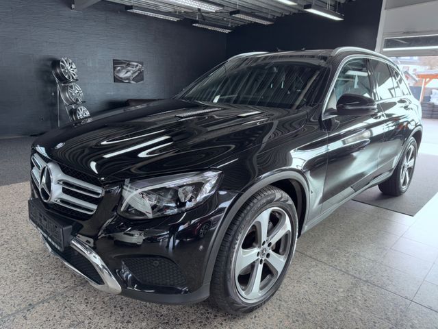 Mercedes-Benz GLC 220 4M*EXCLUSIVE*AMG*PANO*AMBIENTE*LED*NAVI*