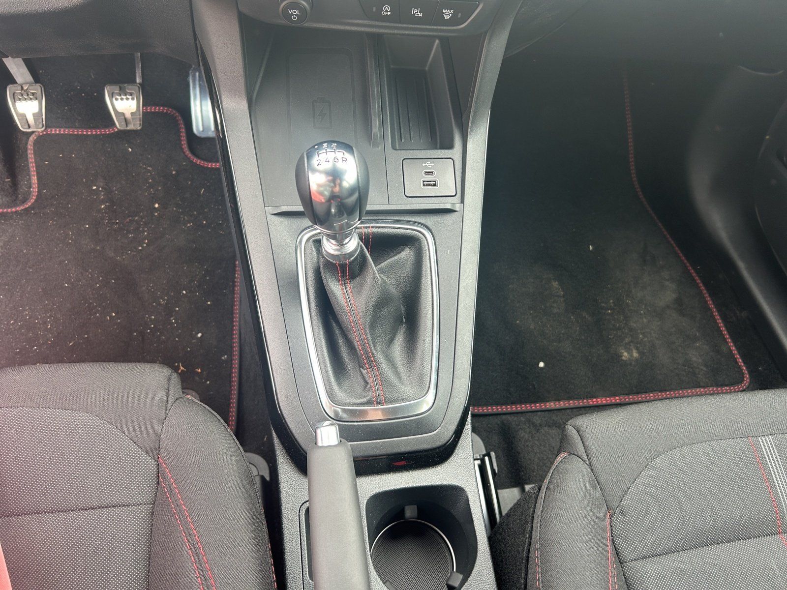 Fahrzeugabbildung Ford Ford Puma ST-Line MHEV