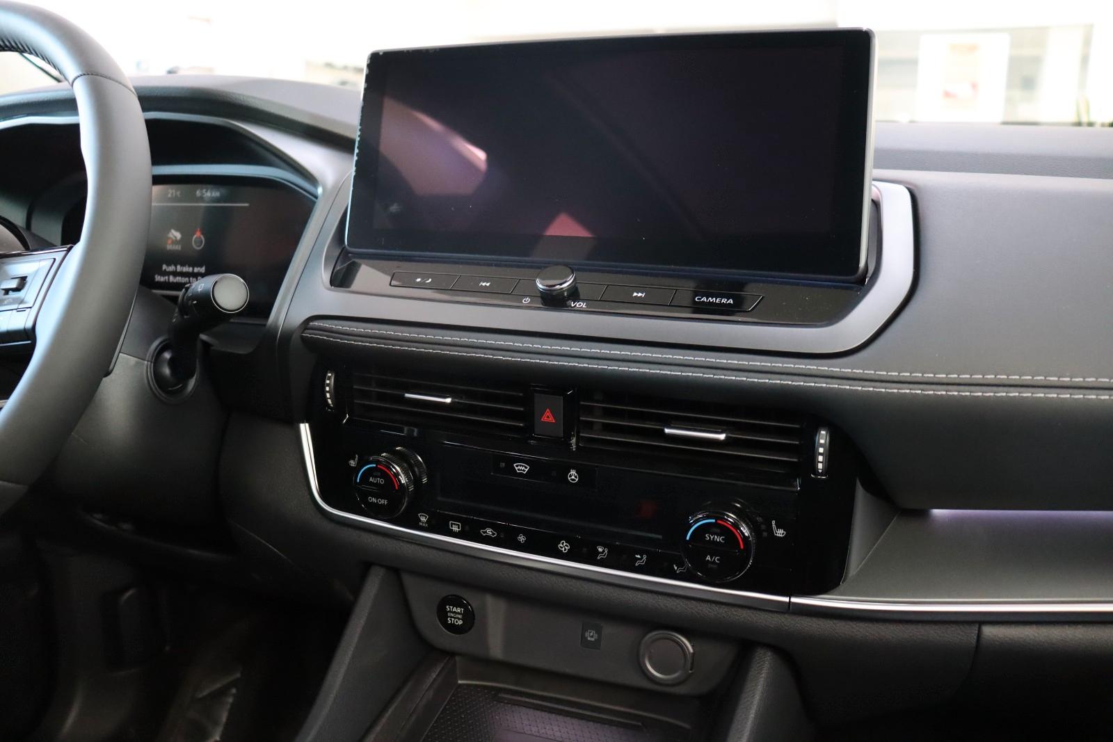 Nissan Qashqai 1.3 AT N-Connecta PANO,LED,TLeder SOFORT