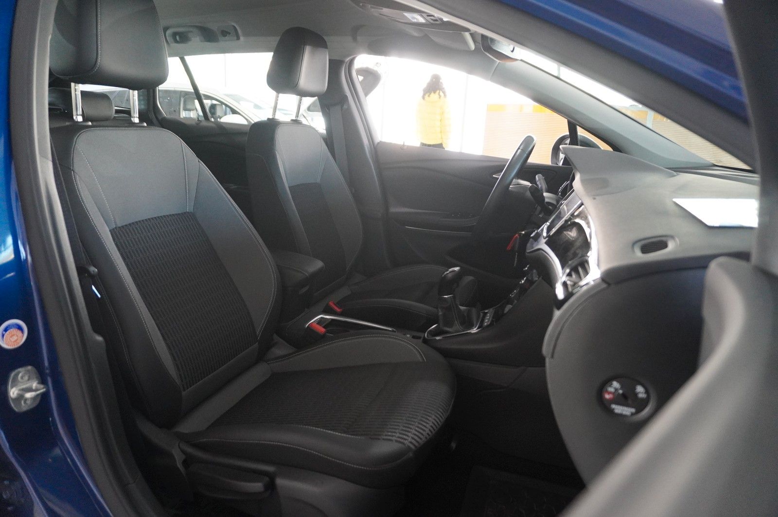 Fahrzeugabbildung Opel Astra K ST 1.2T ELEGANCE NAVI/LED/KAMERA/SHZ/DAB